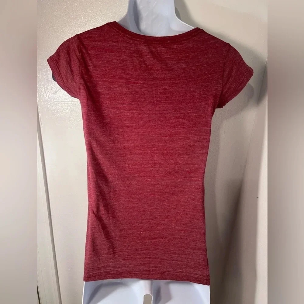 NFL teens apparel,M, 7/9 short sleeve, V-neck NFL logo team‎ silver, burgundy